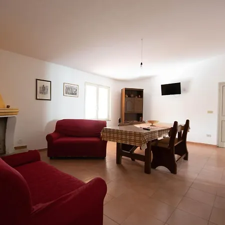 Mariposa Villa Oliena