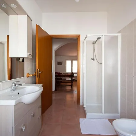 Mariposa Villa Oliena
