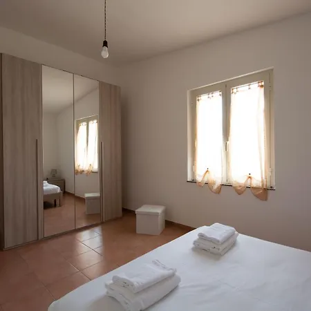 Mariposa Villa